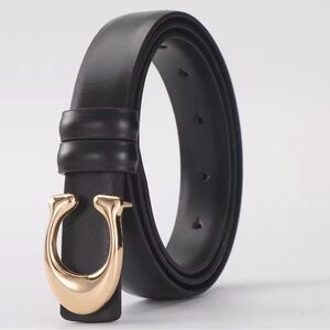 Black Leather Belt with Gold Horseshoe Buckle
